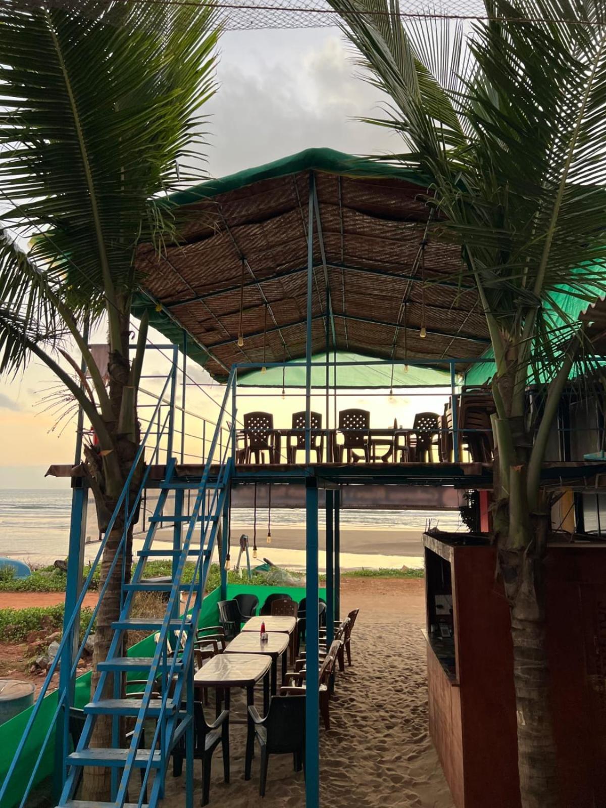 Golden Sky Hotel Gokarna  Kültér fotó